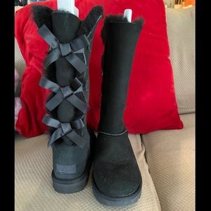 UGG Australia Bailey Bow Triplet